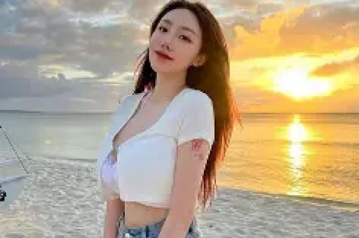 “网红”直播间线上“PK”变线下“切磋”？结局亮了